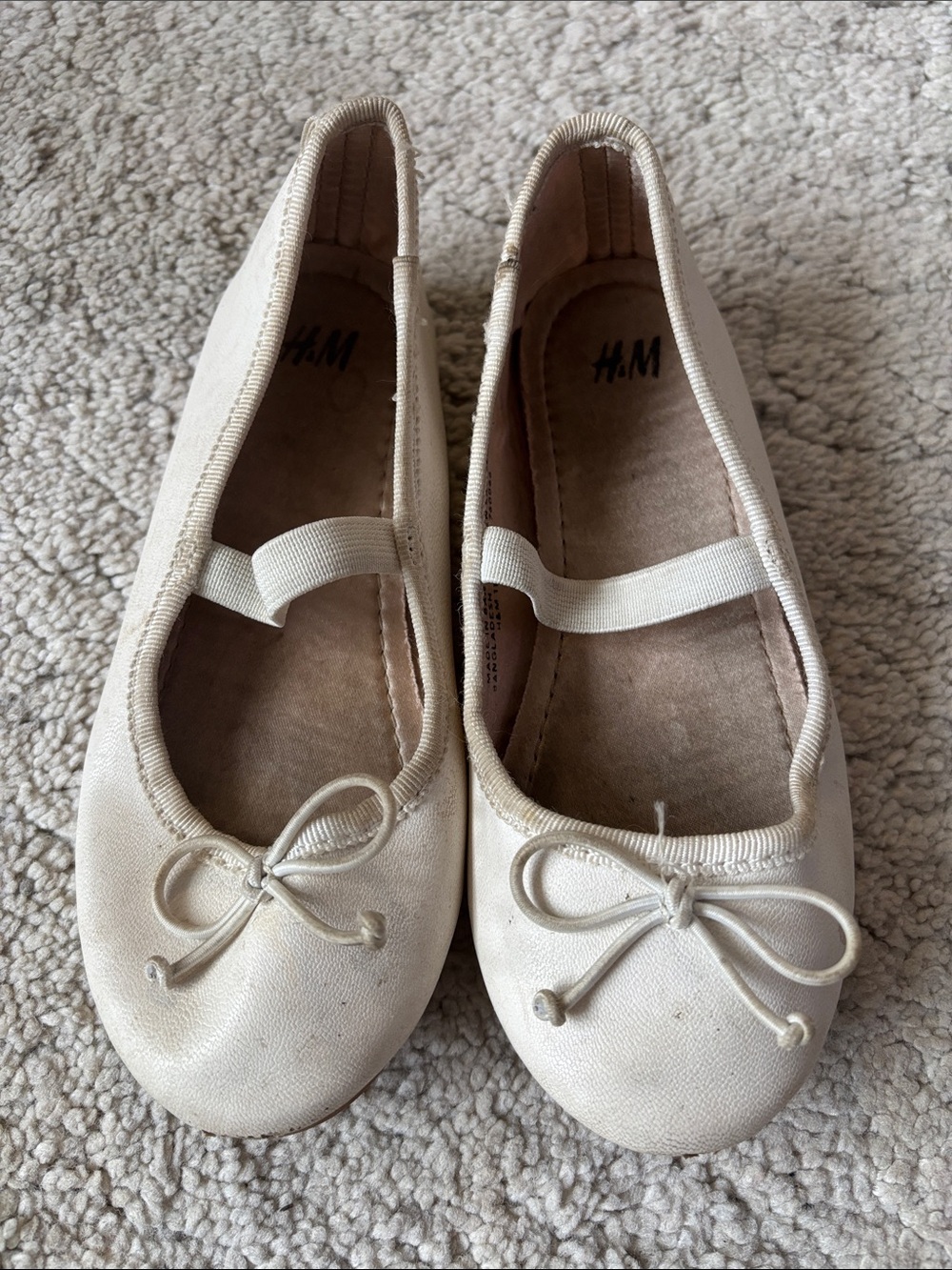 H&M Girls Cream Ballet Flats with Elastic Strap Kids Size US 10